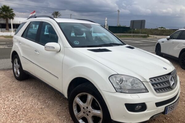 MERCEDES ML BLANCO